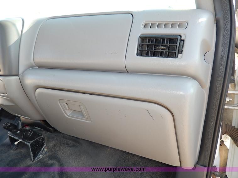 image for item I9364 1999 Ford F350 Super Duty utility truck