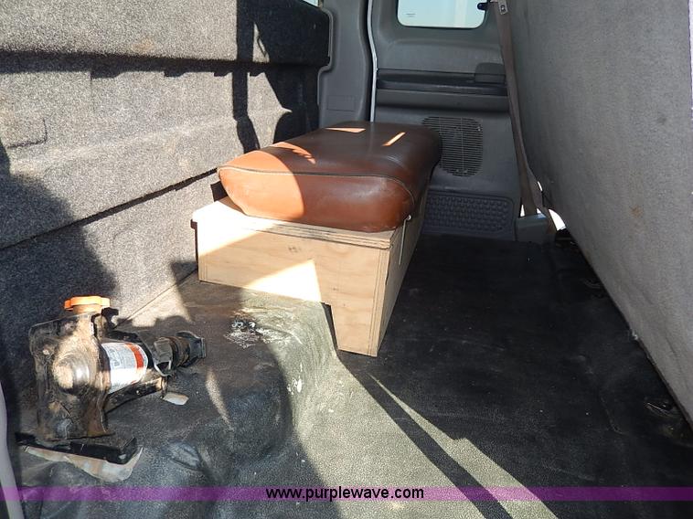 image for item I9364 1999 Ford F350 Super Duty utility truck