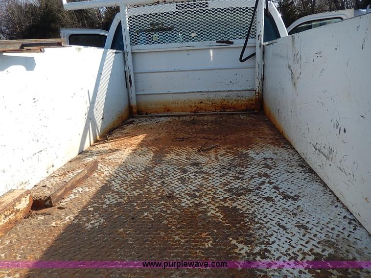 image for item I9364 1999 Ford F350 Super Duty utility truck