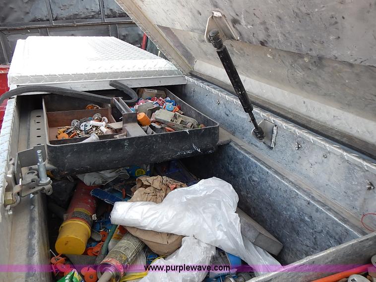 image for item I9374 1990 Chevrolet Silverado 1500 pickup truck