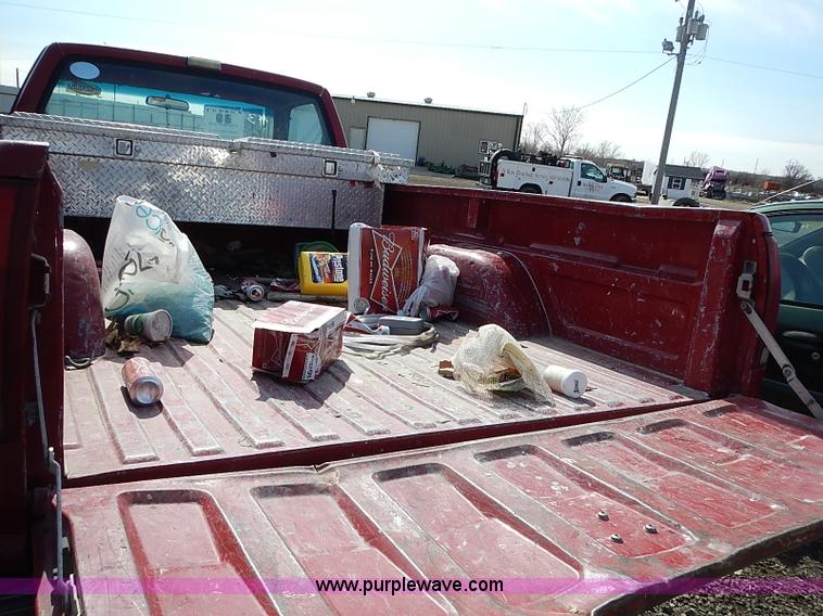 image for item I9374 1990 Chevrolet Silverado 1500 pickup truck