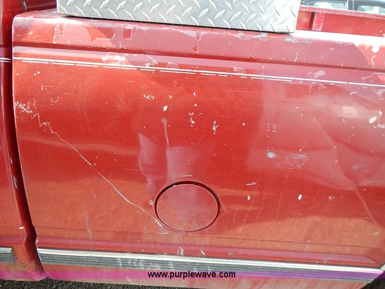 image for item I9374 1990 Chevrolet Silverado 1500 pickup truck