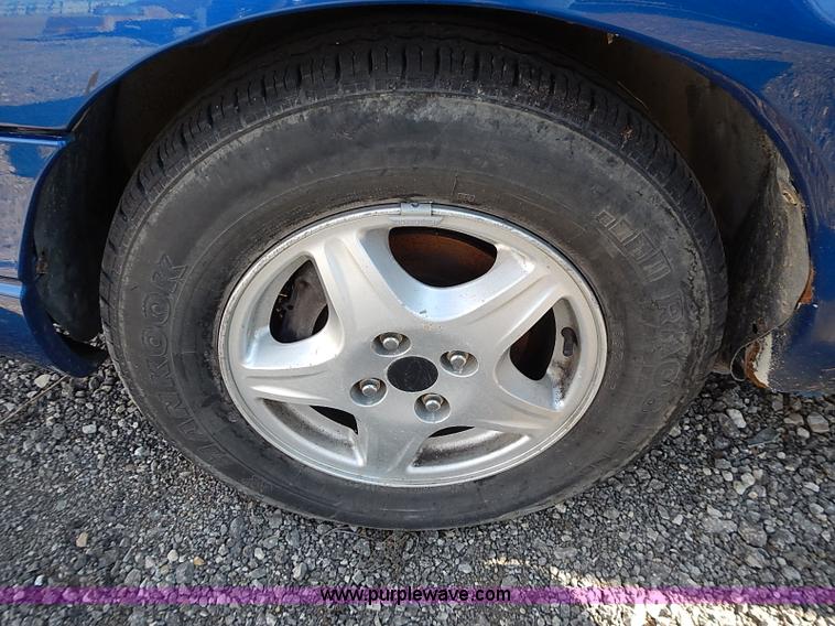 image for item I9378 1999 Ford Escort ZX2