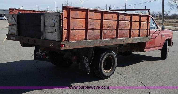 image for item I9395 1981 Ford F350 Custom truck
