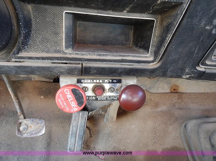 image for item I9395 1981 Ford F350 Custom truck