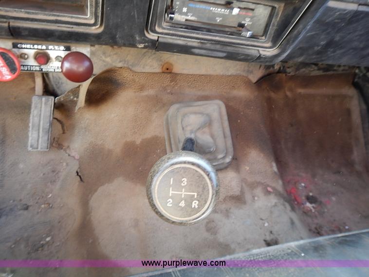 image for item I9395 1981 Ford F350 Custom truck