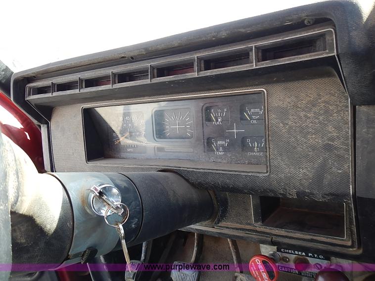 image for item I9395 1981 Ford F350 Custom truck