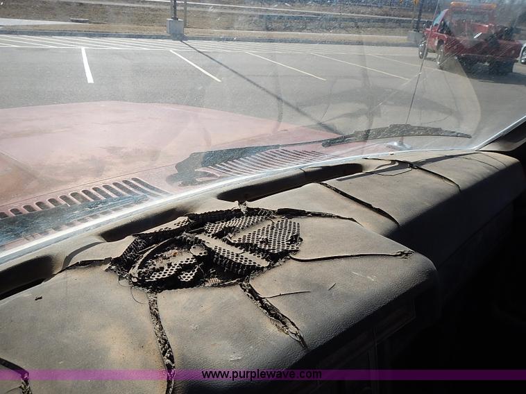 image for item I9395 1981 Ford F350 Custom truck