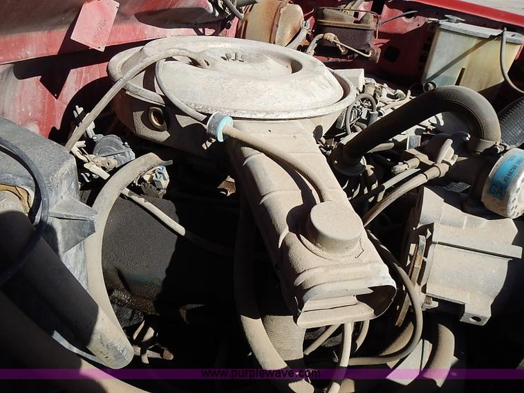 image for item I9395 1981 Ford F350 Custom truck