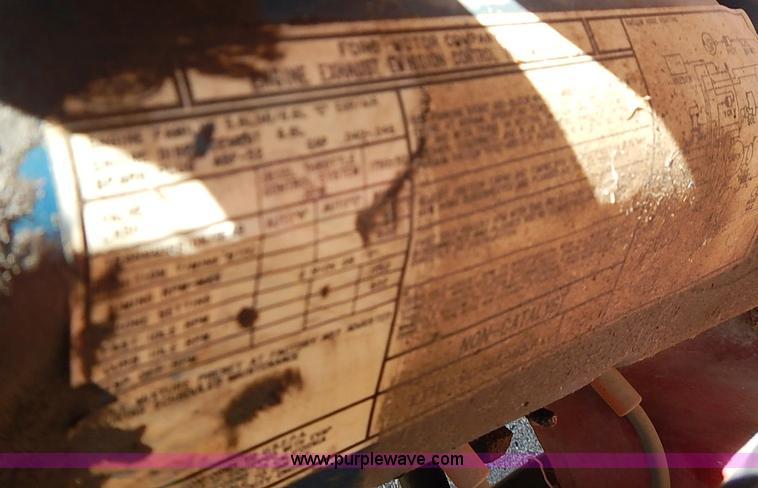 image for item I9395 1981 Ford F350 Custom truck