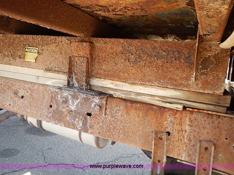 image for item I9395 1981 Ford F350 Custom truck