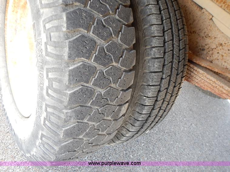 image for item I9395 1981 Ford F350 Custom truck