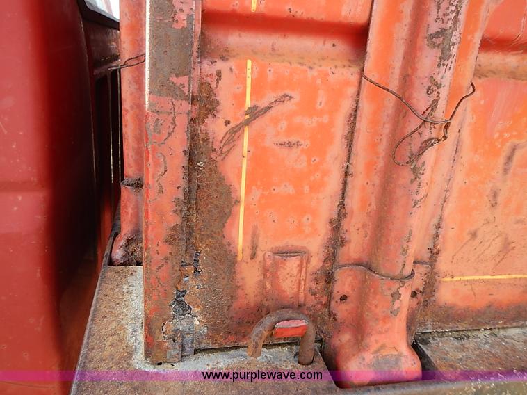 image for item I9395 1981 Ford F350 Custom truck