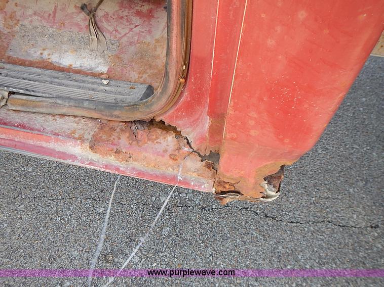 image for item I9395 1981 Ford F350 Custom truck