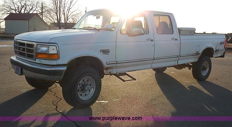 image for item I9399 1997 Ford F350 XL Crew Cab pickup truck