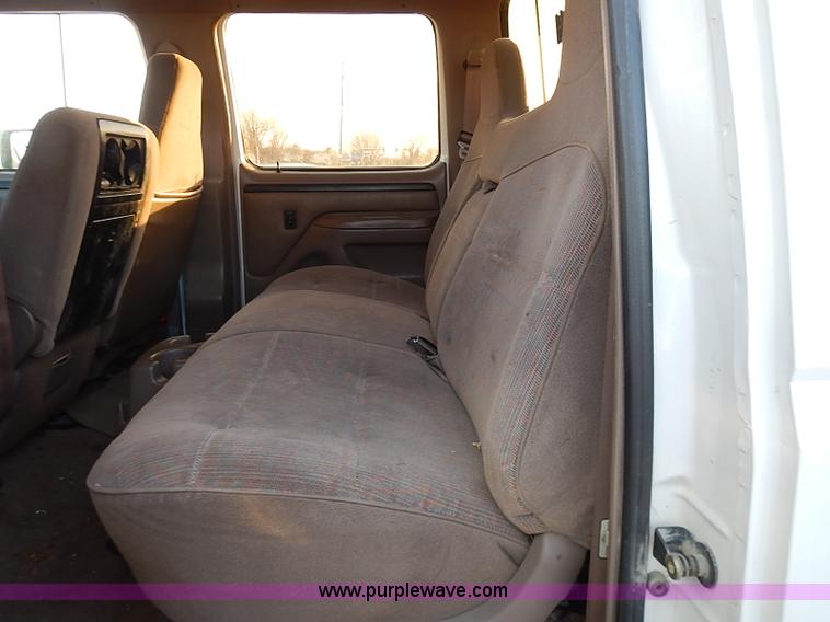 image for item I9399 1997 Ford F350 XL Crew Cab pickup truck