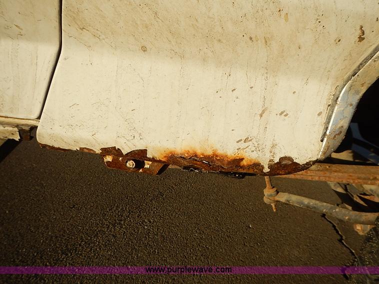 image for item I9399 1997 Ford F350 XL Crew Cab pickup truck