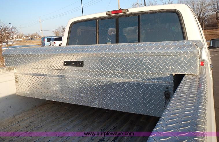 image for item I9399 1997 Ford F350 XL Crew Cab pickup truck