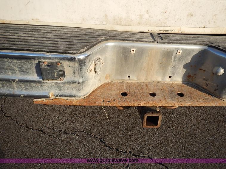 image for item I9399 1997 Ford F350 XL Crew Cab pickup truck