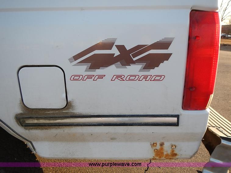 image for item I9399 1997 Ford F350 XL Crew Cab pickup truck