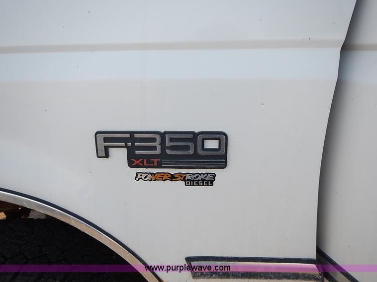 image for item I9399 1997 Ford F350 XL Crew Cab pickup truck