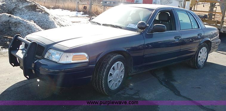 image for item I9400 2008 Ford Crown Victoria Police Interceptor