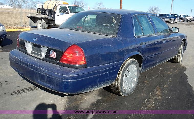 image for item I9400 2008 Ford Crown Victoria Police Interceptor