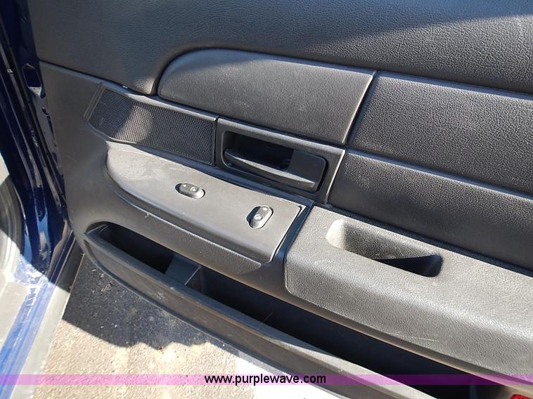 image for item I9400 2008 Ford Crown Victoria Police Interceptor