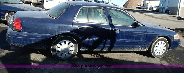 image for item I9401 2008 Ford Crown Victoria Police Interceptor