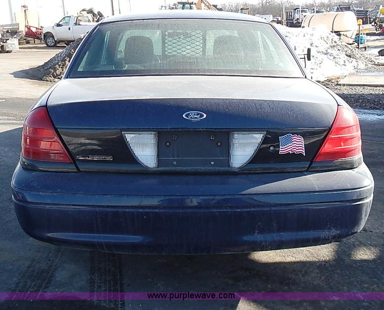 image for item I9401 2008 Ford Crown Victoria Police Interceptor