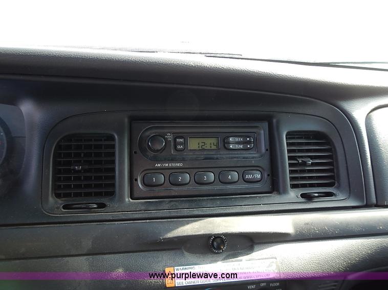 image for item I9401 2008 Ford Crown Victoria Police Interceptor