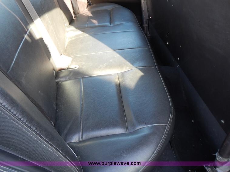 image for item I9401 2008 Ford Crown Victoria Police Interceptor