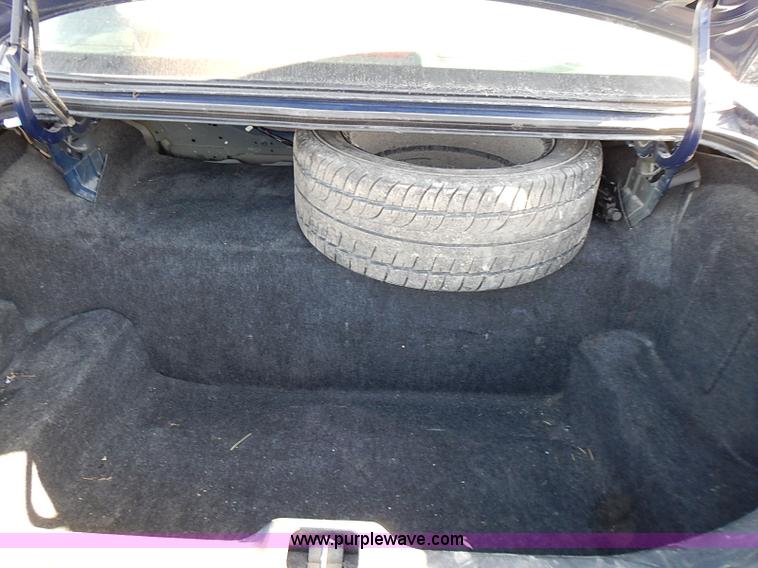 image for item I9401 2008 Ford Crown Victoria Police Interceptor