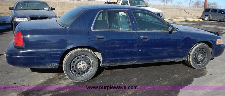 image for item I9402 2008 Ford Crown Victoria Police Interceptor