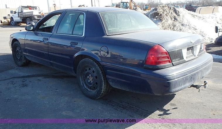 image for item I9402 2008 Ford Crown Victoria Police Interceptor