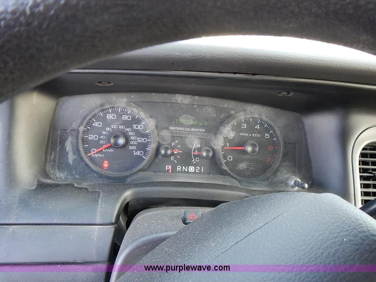 image for item I9402 2008 Ford Crown Victoria Police Interceptor