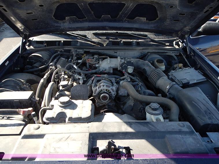 image for item I9402 2008 Ford Crown Victoria Police Interceptor