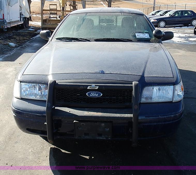 image for item I9403 2008 Ford Crown Victoria Police Interceptor
