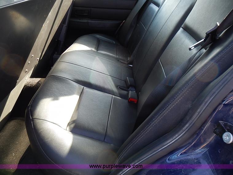 image for item I9403 2008 Ford Crown Victoria Police Interceptor