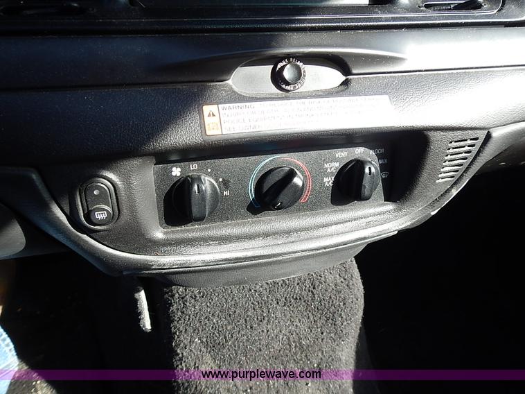 image for item I9403 2008 Ford Crown Victoria Police Interceptor