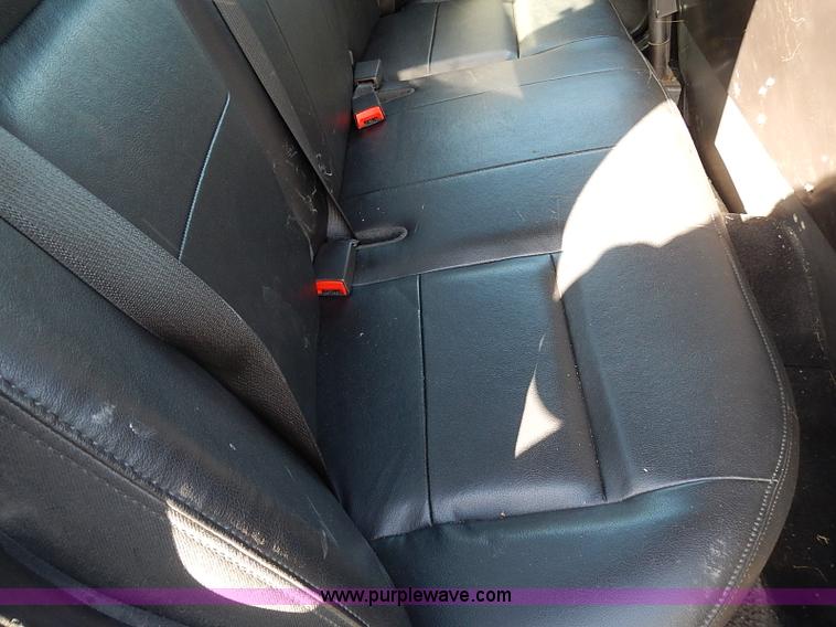 image for item I9403 2008 Ford Crown Victoria Police Interceptor