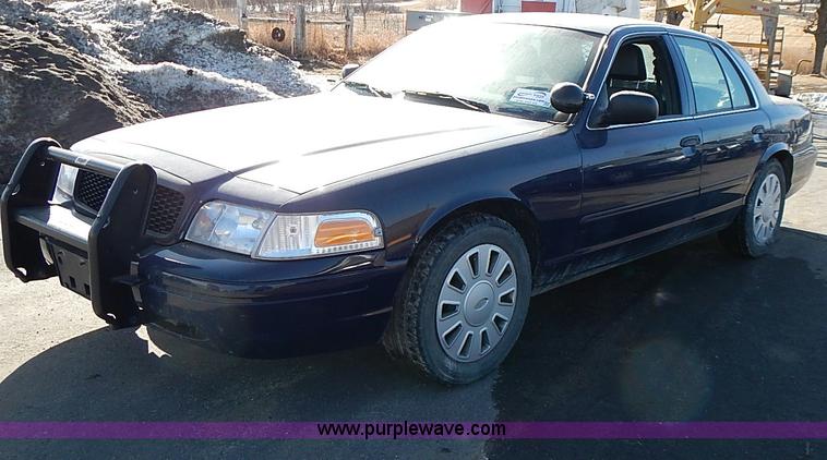 image for item I9404 2008 Ford Crown Victoria Police Interceptor