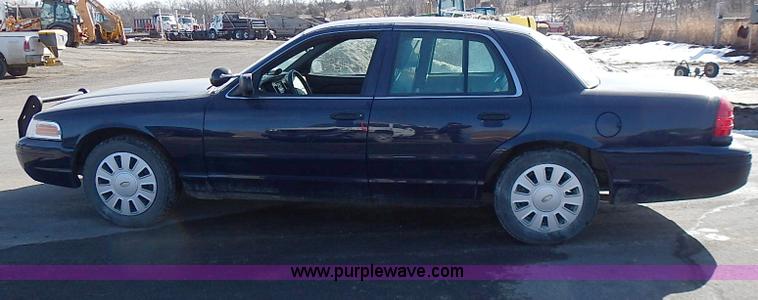 image for item I9404 2008 Ford Crown Victoria Police Interceptor