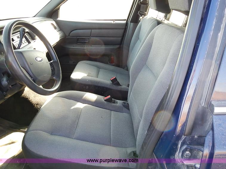 image for item I9404 2008 Ford Crown Victoria Police Interceptor