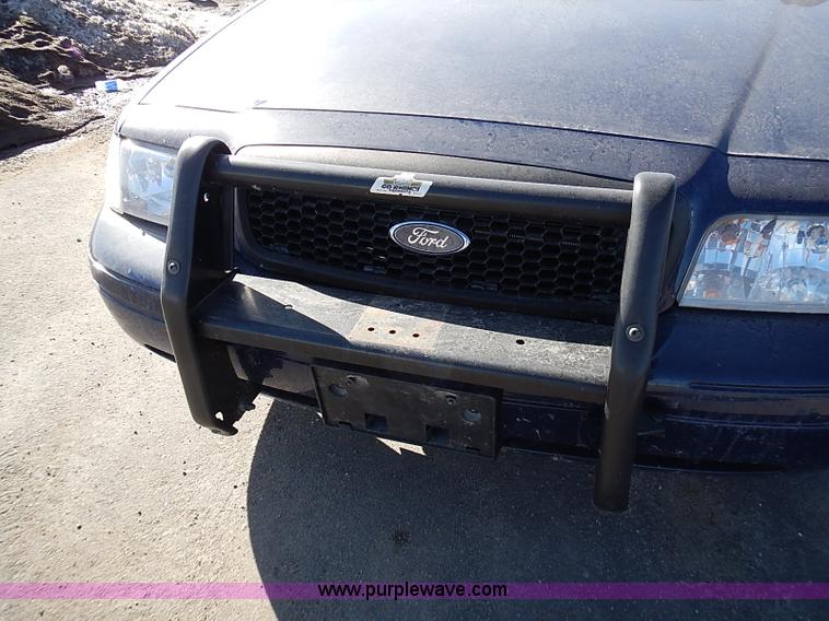 image for item I9404 2008 Ford Crown Victoria Police Interceptor