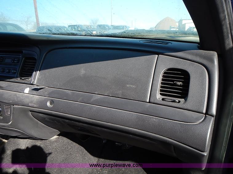 image for item I9404 2008 Ford Crown Victoria Police Interceptor