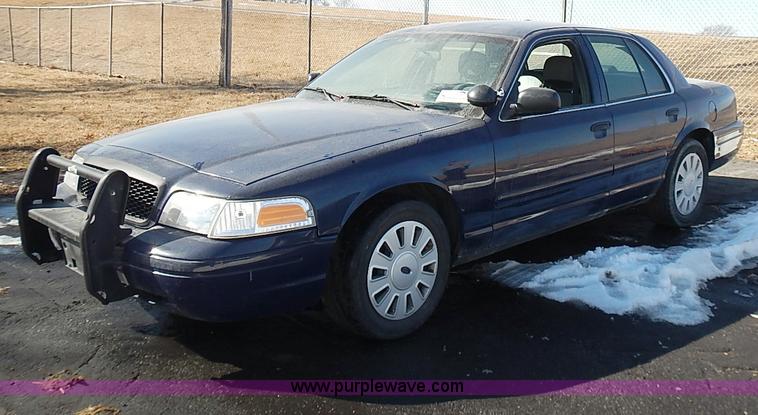 image for item I9405 2008 Ford Crown Victoria Police Interceptor