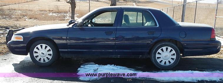 image for item I9405 2008 Ford Crown Victoria Police Interceptor