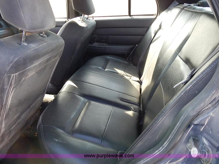 image for item I9405 2008 Ford Crown Victoria Police Interceptor