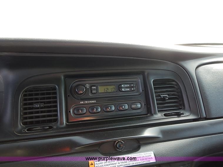 image for item I9405 2008 Ford Crown Victoria Police Interceptor